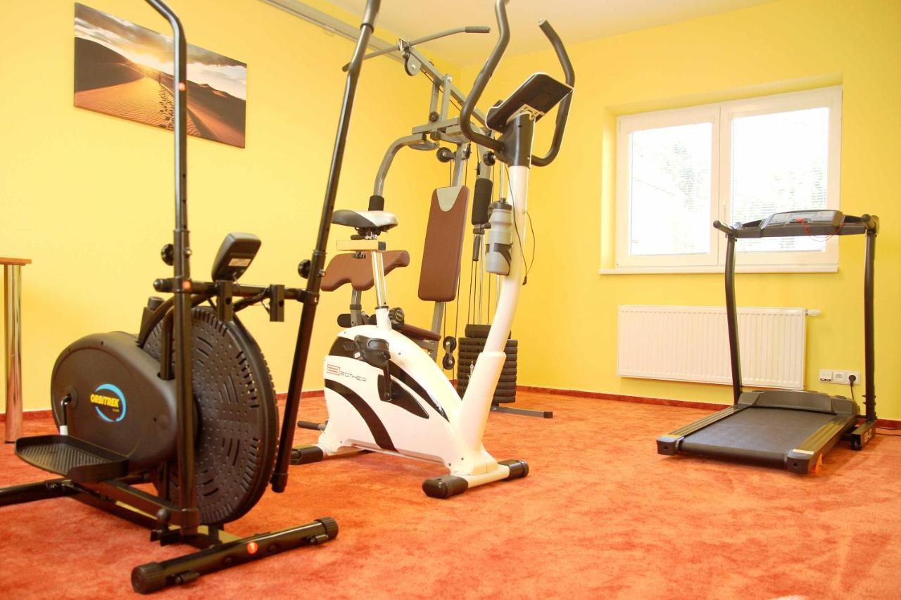 Cerny Kocour Apart Hotel Sarovy Buitenkant foto