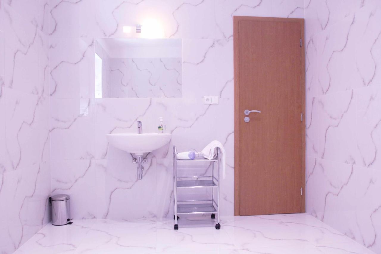 Cerny Kocour Apart Hotel Sarovy Buitenkant foto
